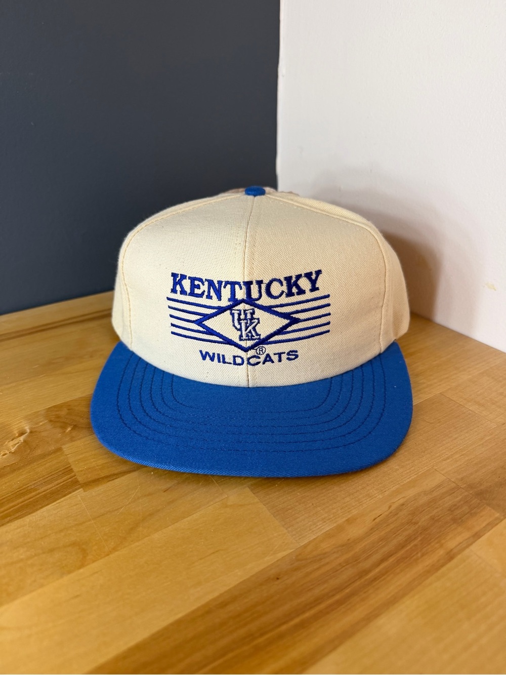 Vintage Kentucky Wildcats Cream and Blue Snapback Hat New With Tags